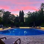 In Dordogne Near Lascaux Cave Vakantiehuis *