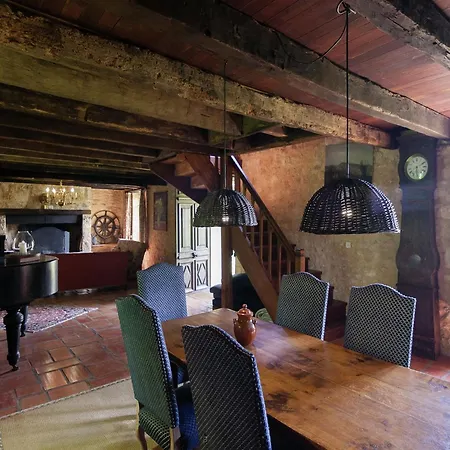 In Dordogne Near Lascaux Cave * Les Eyzies